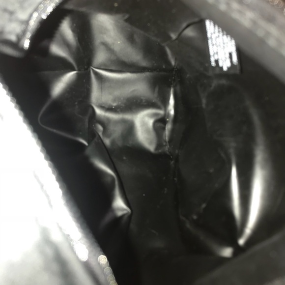 PINK Victoria’s Secret Lunch Box Bag Pineapple - Picture 5 of 6